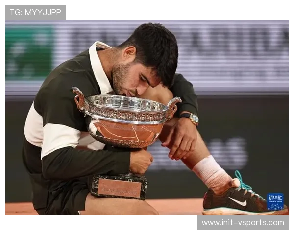 辛纳总决赛未失一盘夺魁，阿尔卡拉斯大腿伤情影响决赛发挥