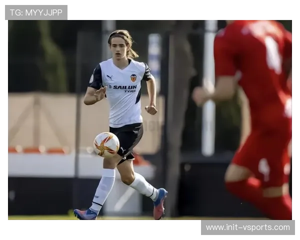 萨尔茨堡红牛青训学院注重学员全面发展，非唯职业足球